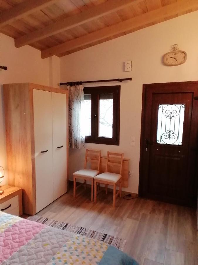 Villa Tiny House By The Sea Nea Skioni Exterior foto