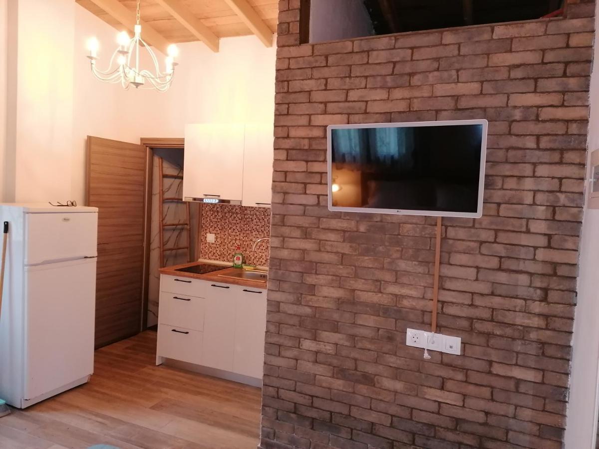 Villa Tiny House By The Sea Nea Skioni Exterior foto