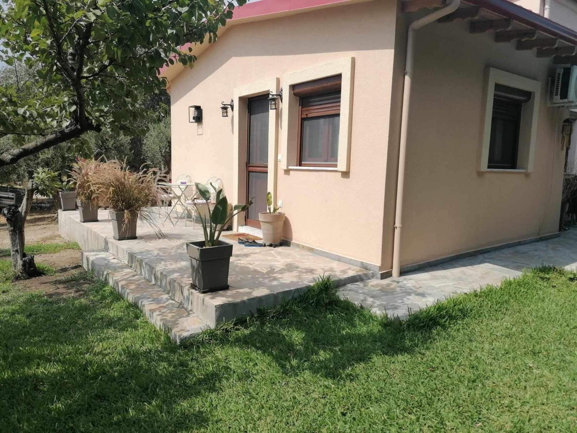 Villa Tiny House By The Sea Nea Skioni Exterior foto